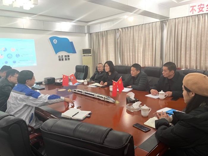 广汉市政协副主席、工商联主席朱国华一行到汉正检测考察调研