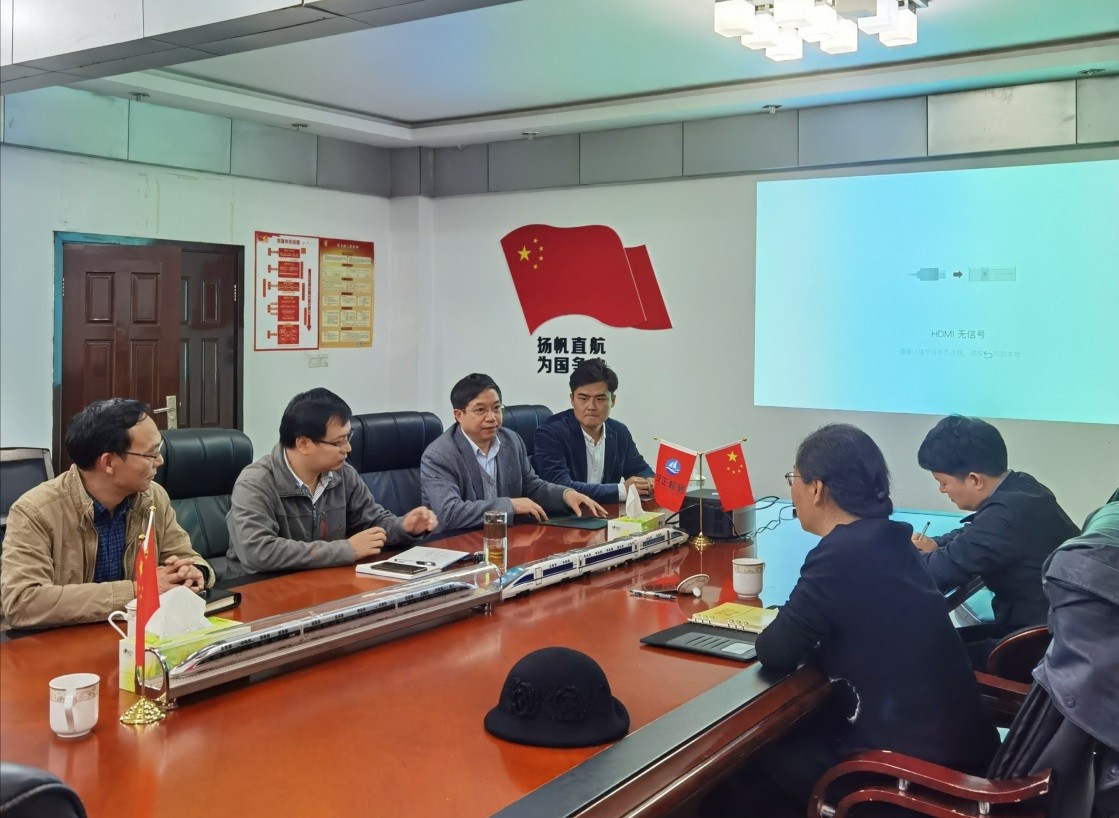 姚宇红到四川宏华汉正检测调研